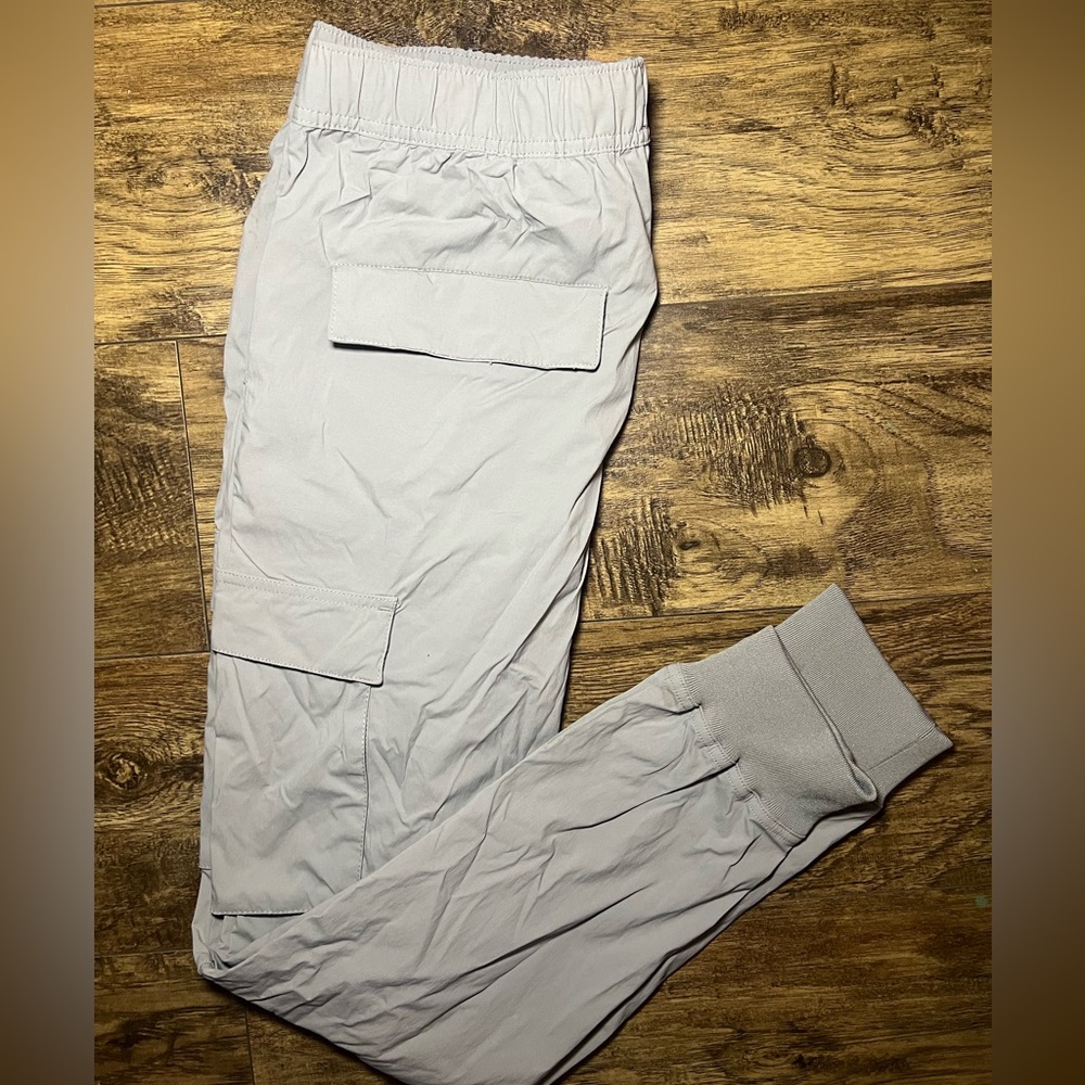 Women cargo joggers